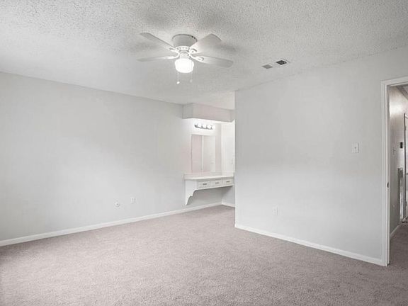 4th image of 17126 Beaver Springs Dr