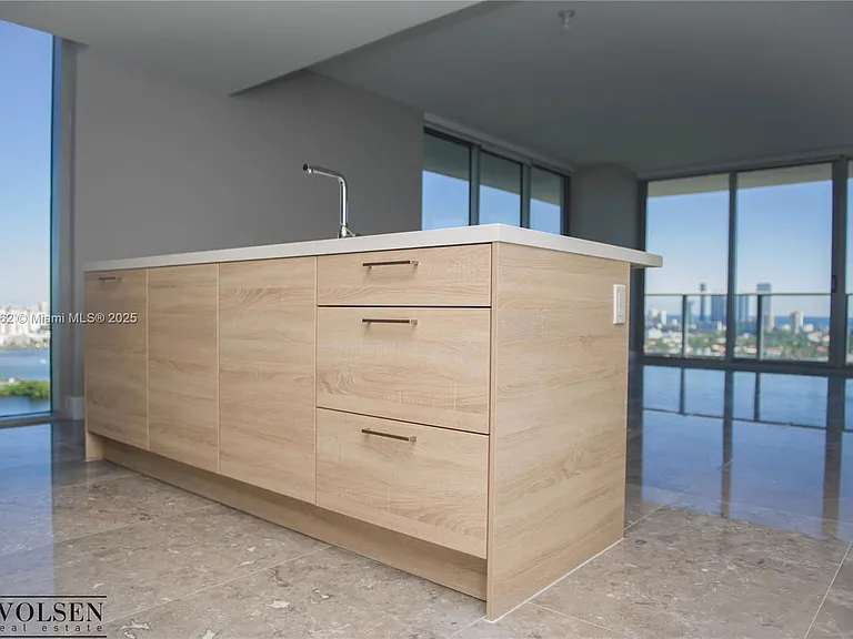 16385 Biscayne Blvd #2615 — Photo 9