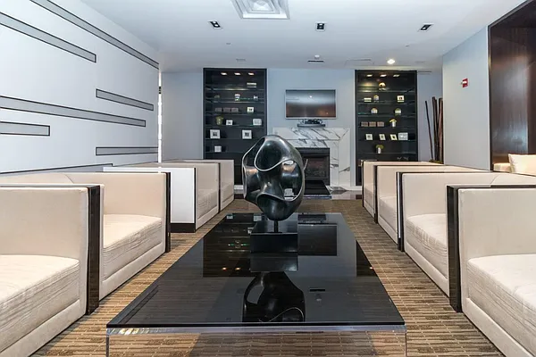 Sold by Nestseekers | media 13