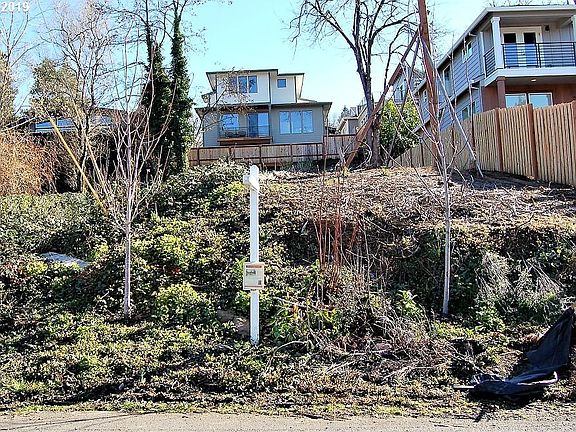2nd image of 0 Ash St