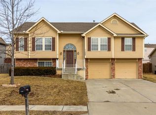 11249 N Belleview Ave, Kansas City, MO 64155