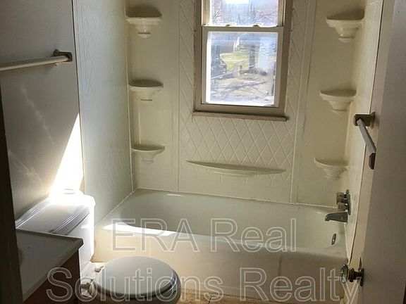 4th image of 2232-2234 Dresden St #2232