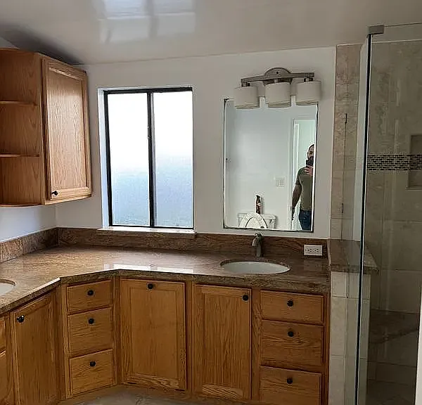 17249 Flanders St — Photo 34