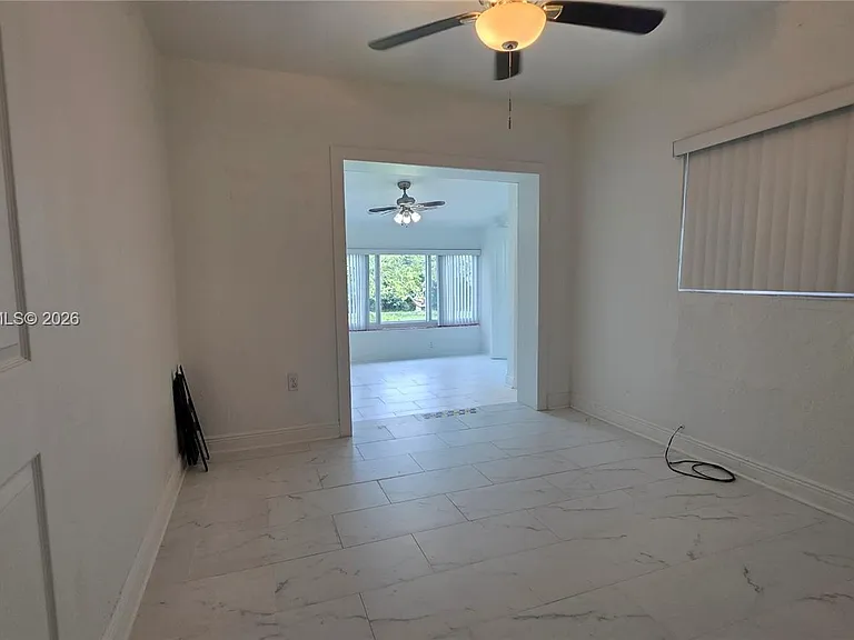 3325 S Lake Dr — Photo 16