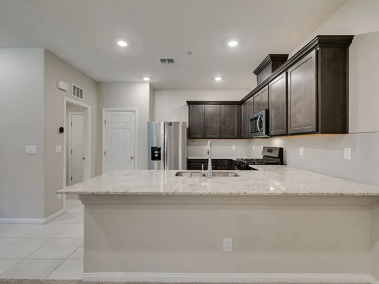 2604 Ercolano St — Photo 22