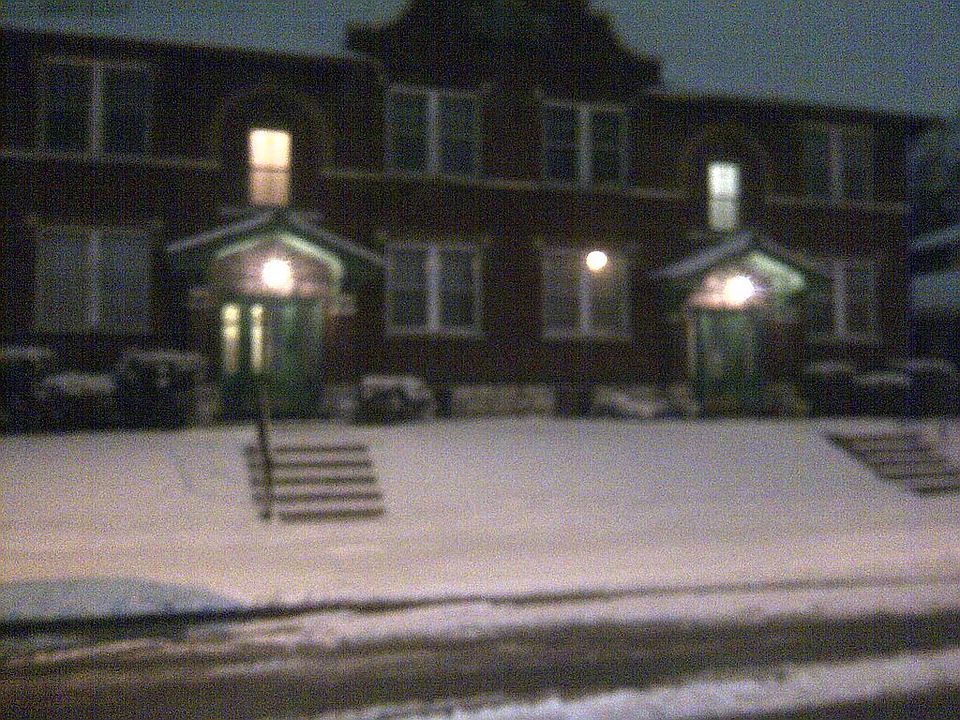 2nd image of 3517 Lawn Ave #2F