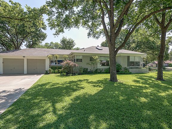 2nd image of 9980 Mixon Dr