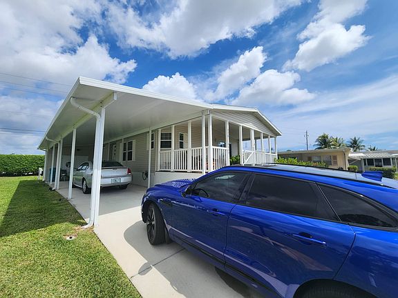 2nd image of 4449 Royal Manor Blvd #116