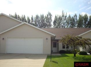 117 Blue Bird Path, Mankato, MN 56001