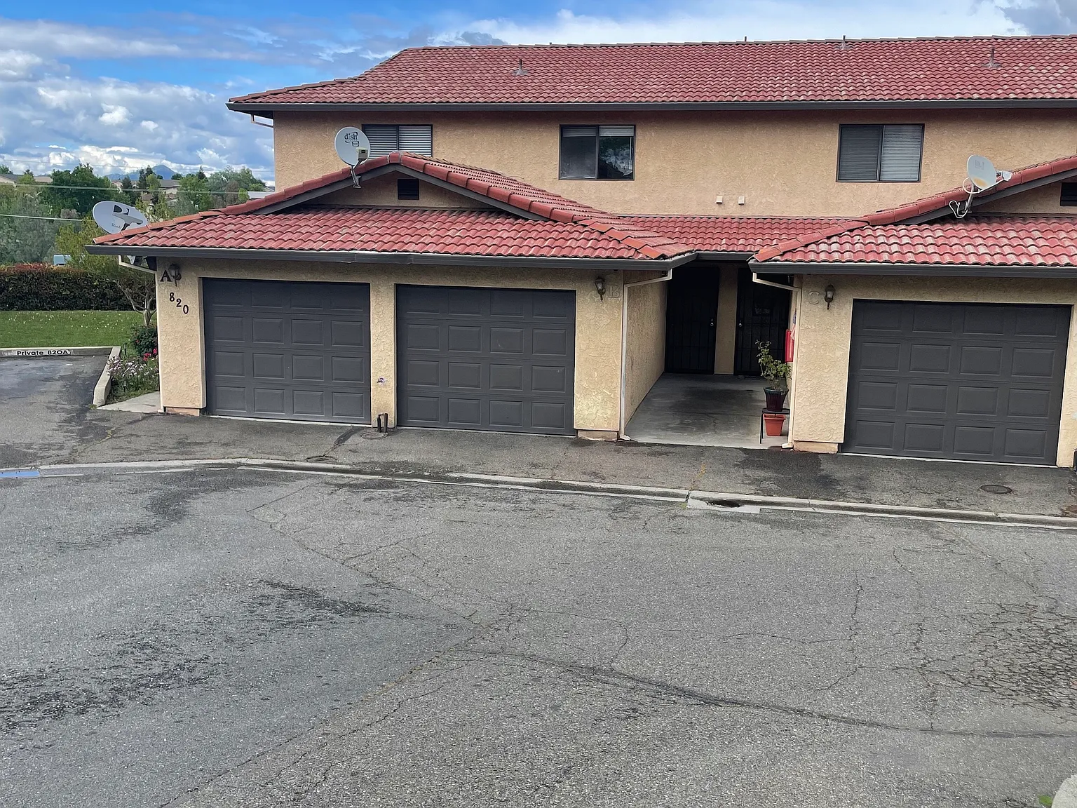 2 bed, 1100 sqft, $1,395 — Photo 2