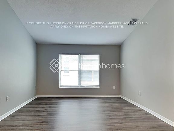 3rd image of 1629 Maximilian Dr