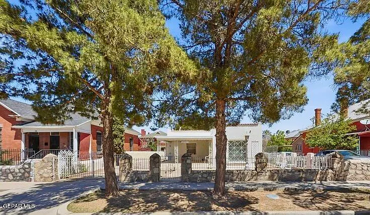 3 bed, 1194 sqft, $1,300 — Photo 4