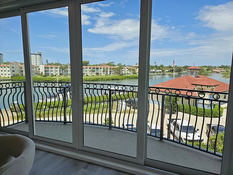 503 N Tamiami Trl #301 — Photo 11