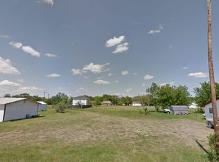 305 Henderson St, Terrell, TX 75160