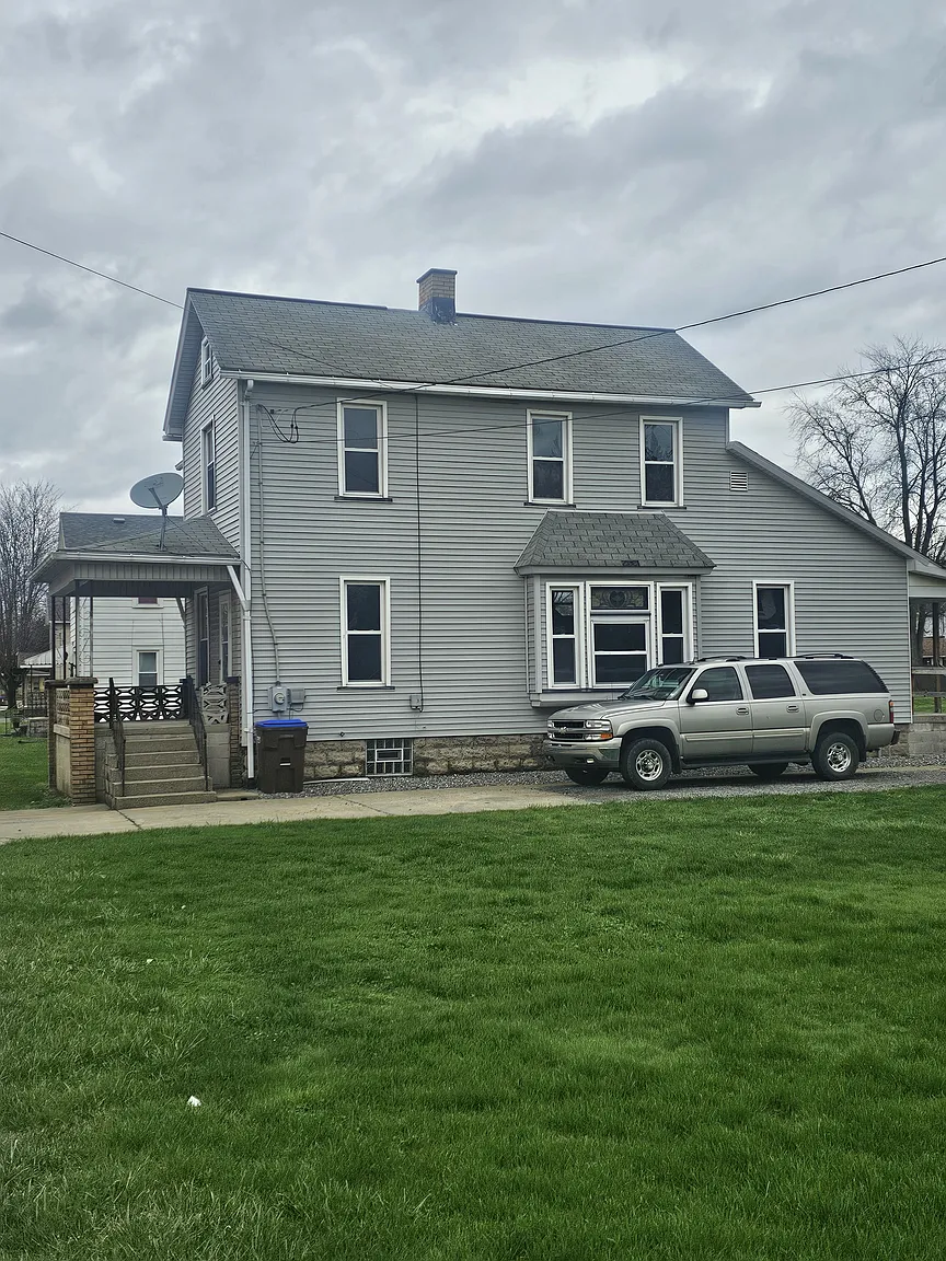 1100 N Sharpsville Ave photo 1
