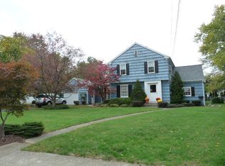 17 Morningside Dr, Shelby, OH 44875