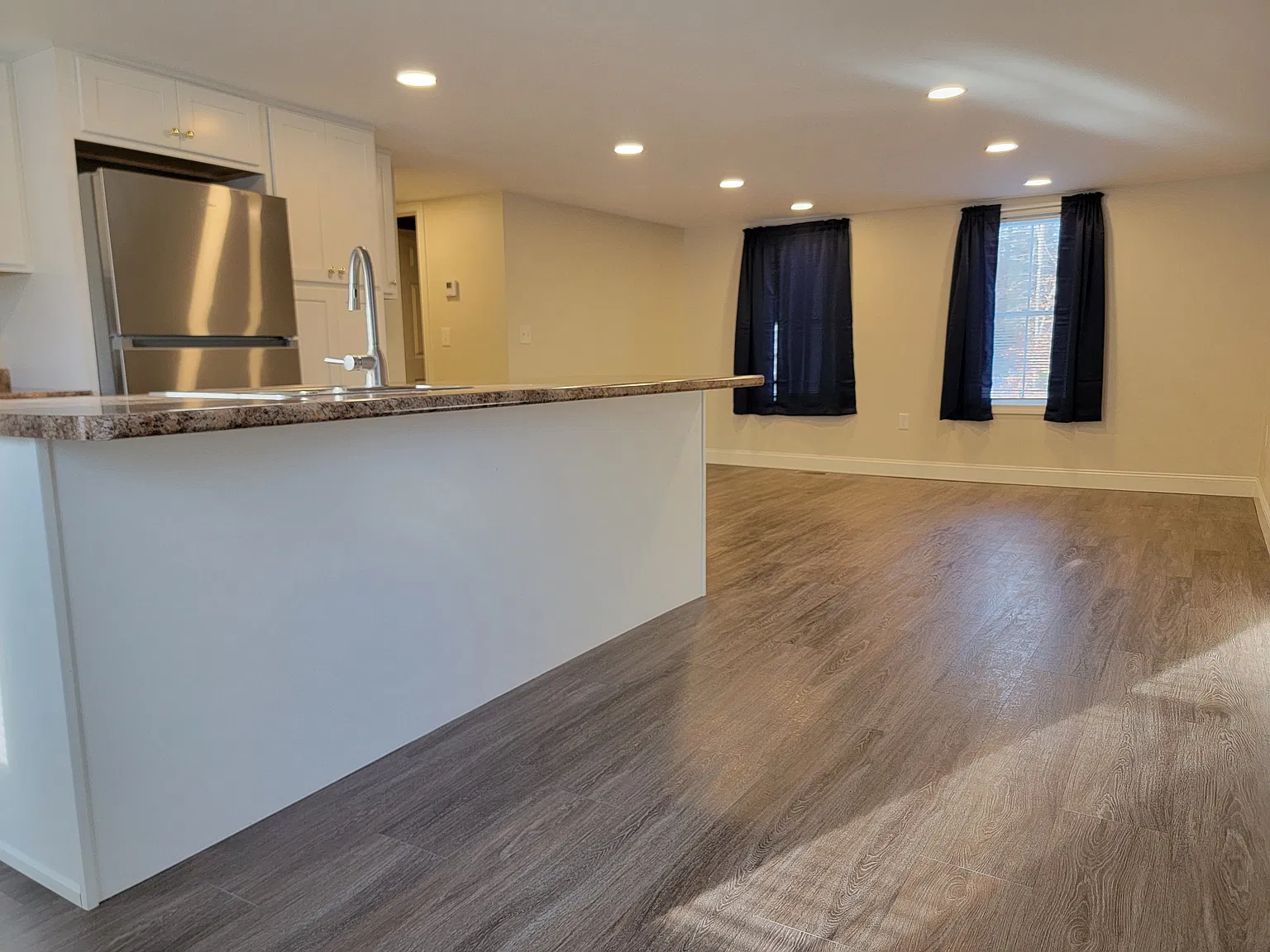 1 bed, 1.0 bath, 900 sqft, $1,850 — Photo 4