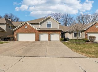 125 Ambleside Way, Amherst, OH 44001