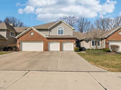 125 Ambleside Way, Amherst, OH, 44001