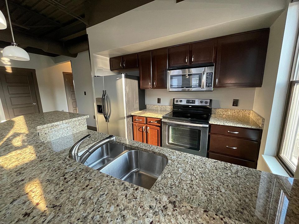 1st image of 1427 N Pearl St #201