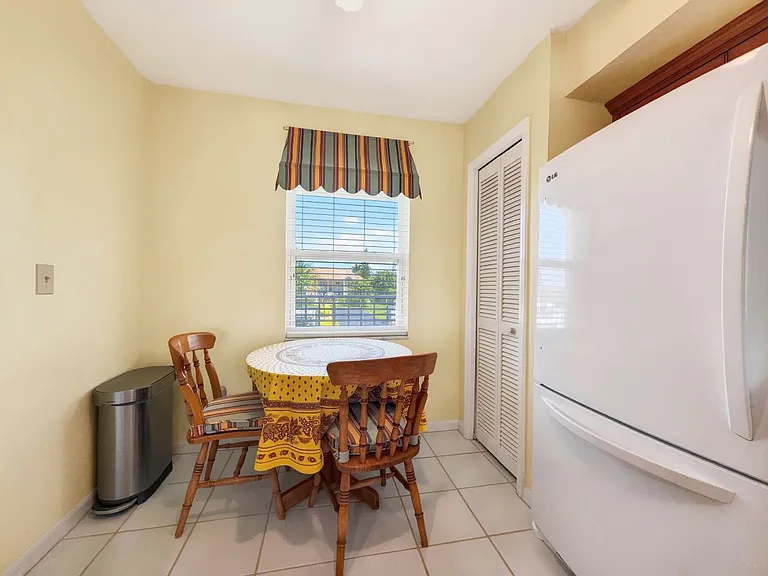1950 W Crown Pointe Blvd #B-207 — Photo 11
