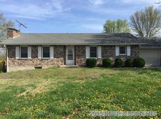 1015 E Lawson Ave, Eldon, MO 65026