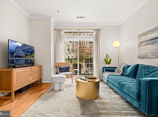 2321 25th St S #2-106, Arlington, VA 22206