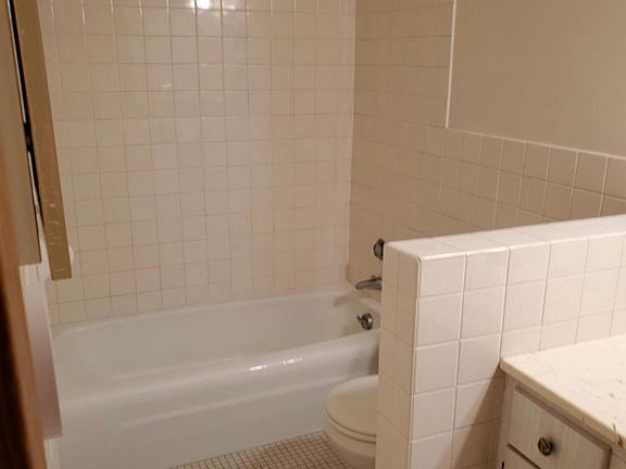 3rd image of 1491 Portland Ave APT 3