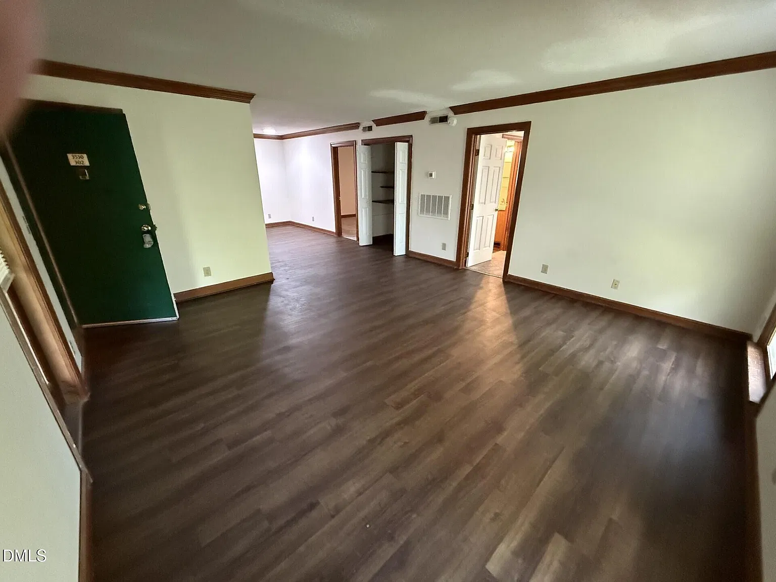 2 bed, 2.0 bath, 960 sqft, $1,295 — Photo 2