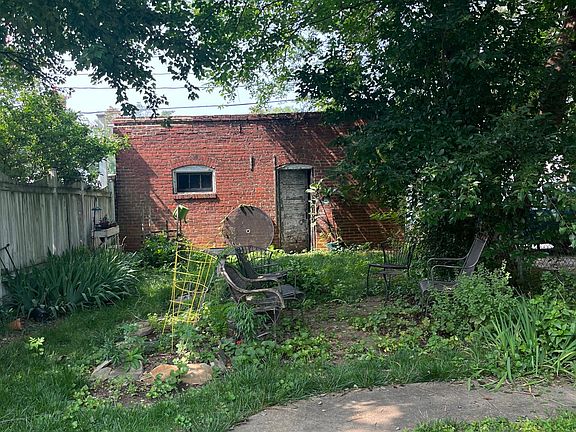 2nd image of 2515 Kensington Ave #2