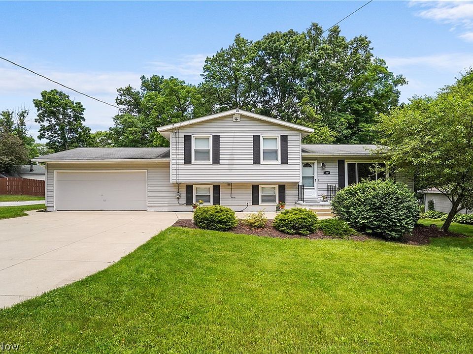 1549 Hibbard Dr, Stow, OH 44224 Zillow