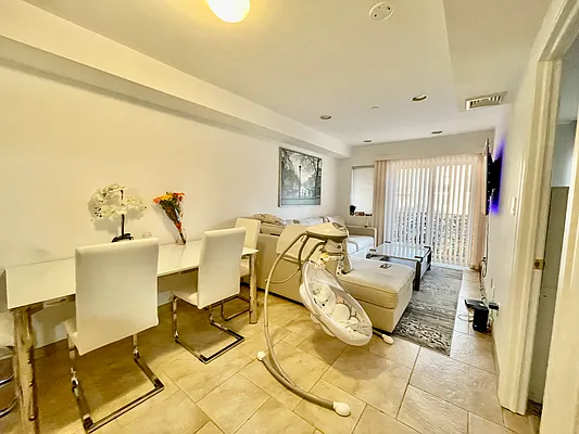 Rented by Oxford Property Group | media 21