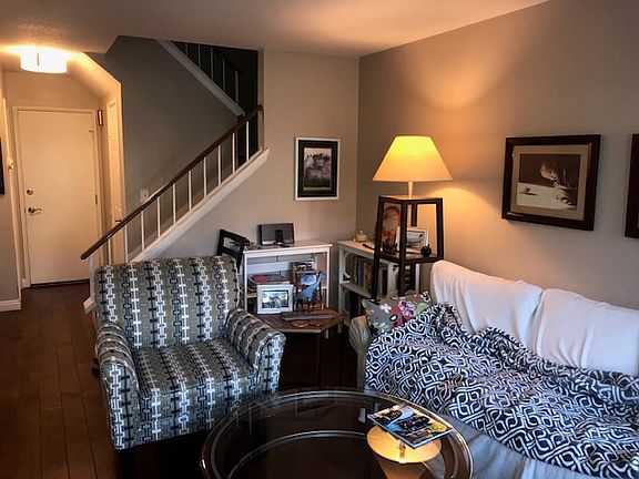 4th image of 833 Lancaster Dr