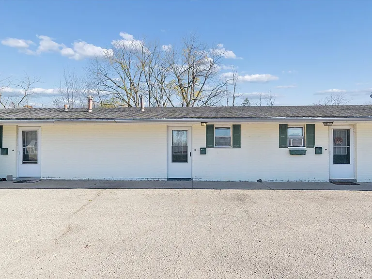 660 & 672 Flint Rd — Photo 13