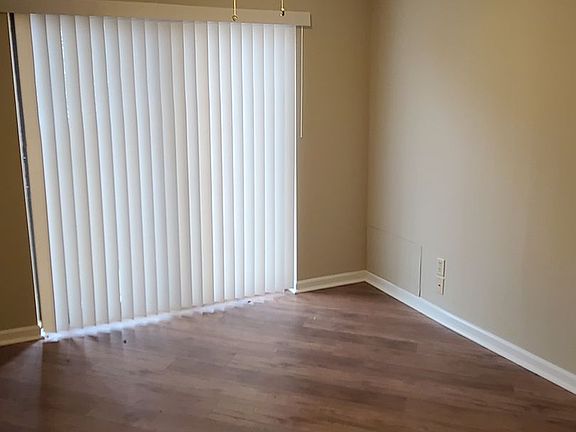 4th image of 211 Heritage Blvd Ste 605