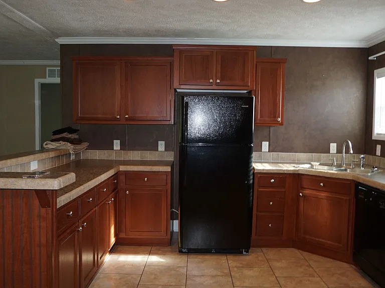 3876 Rowell Rd — Photo 4