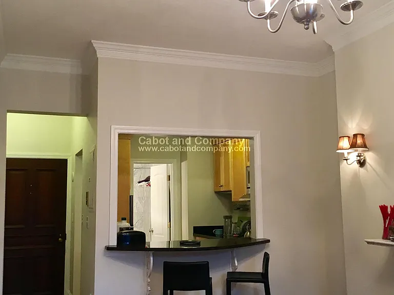 185 Beacon St #4R — Photo 5
