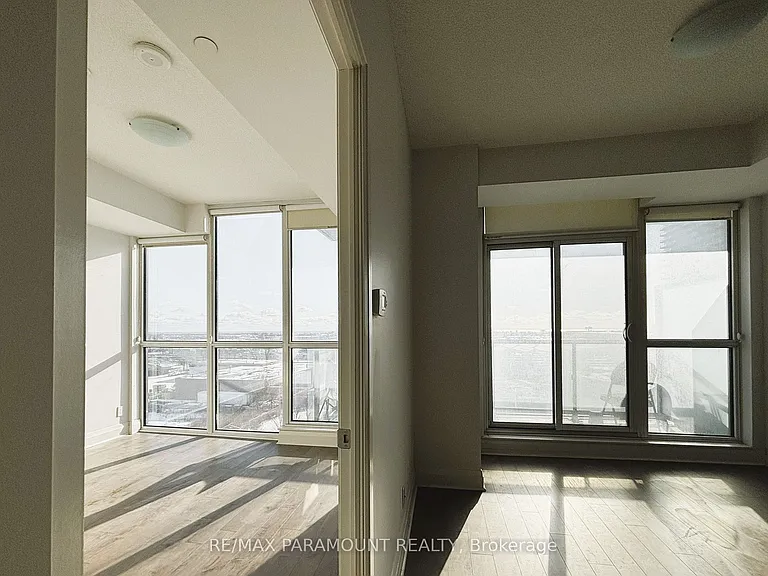 17 Zorra St #607 — Photo 9