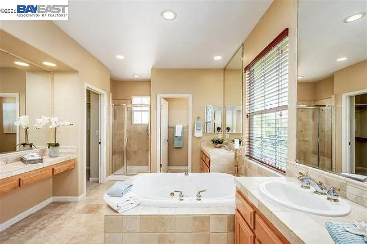 4540 Sweetgale Dr — Photo 24