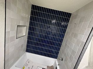 116 S Crenshaw Rd, Visalia, CA 93291