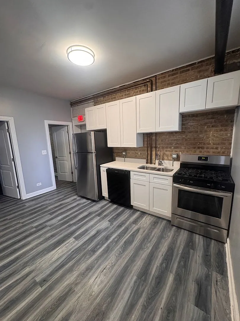 2900Lara — Photo 2