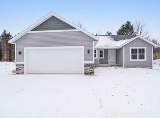 13143 Spruce Ridge Dr NE, Spencer Township, MI 49326