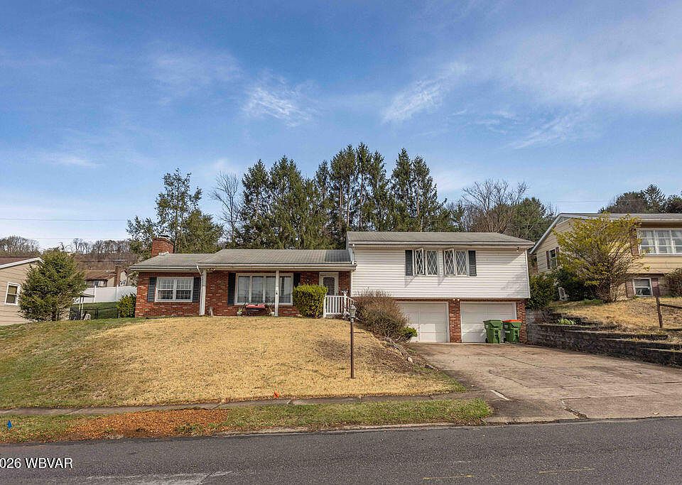 1st image of 2523 Waldman Dr