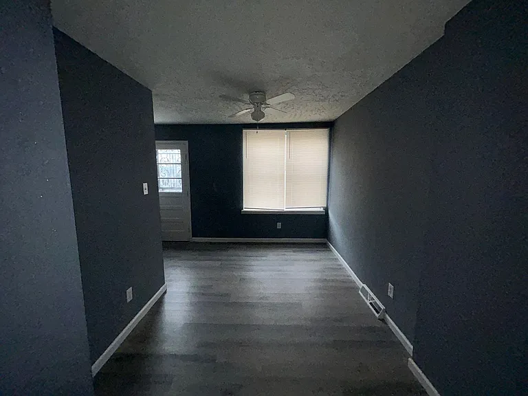 2630 W Franklin St — Photo 7
