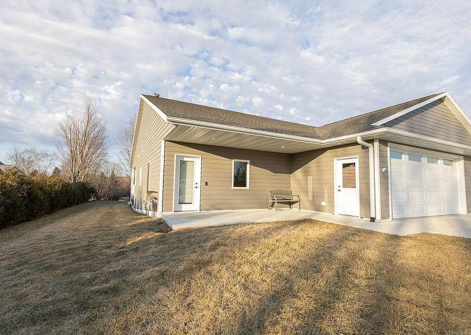 1st image of 108 Highland Dr #1