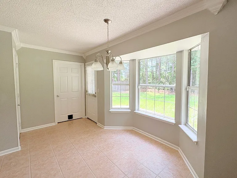 236 Woodbridge Rd — Photo 14
