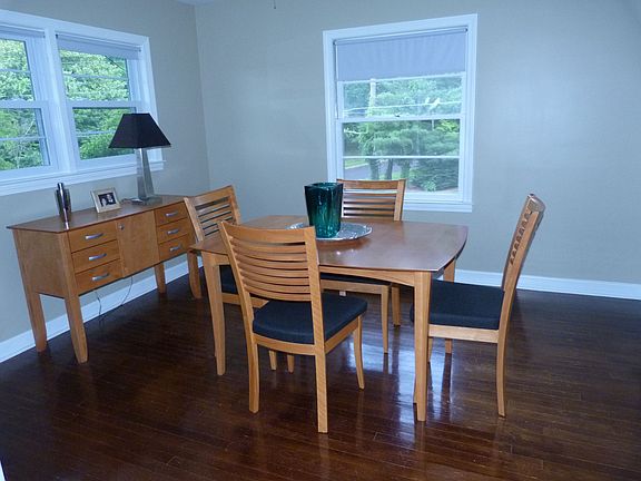 5th image of 1317 W Lakeview Dr