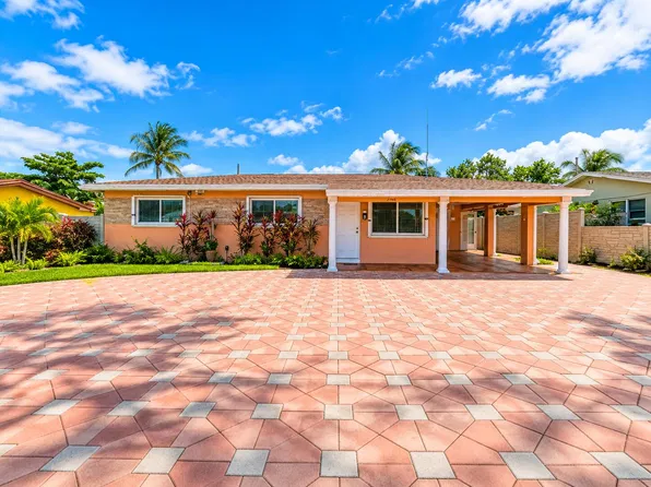 214 SW 3rd Ave, Boynton Beach, FL 33435