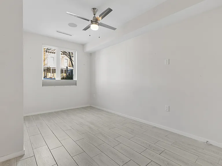 756 Park Rd NW #1 — Photo 14
