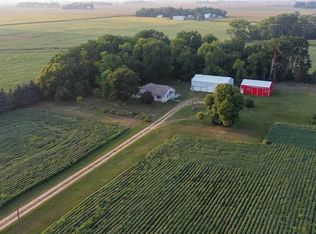 51322 256th St, Winthrop, MN 55396